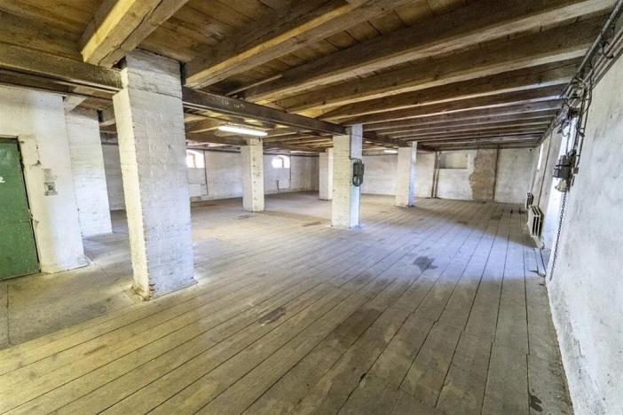 Prodej skladu, Pěčice, 3200 m2