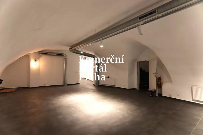 Pronájem restaurace, Praha - Malá Strana, Karmelitská, 259 m2