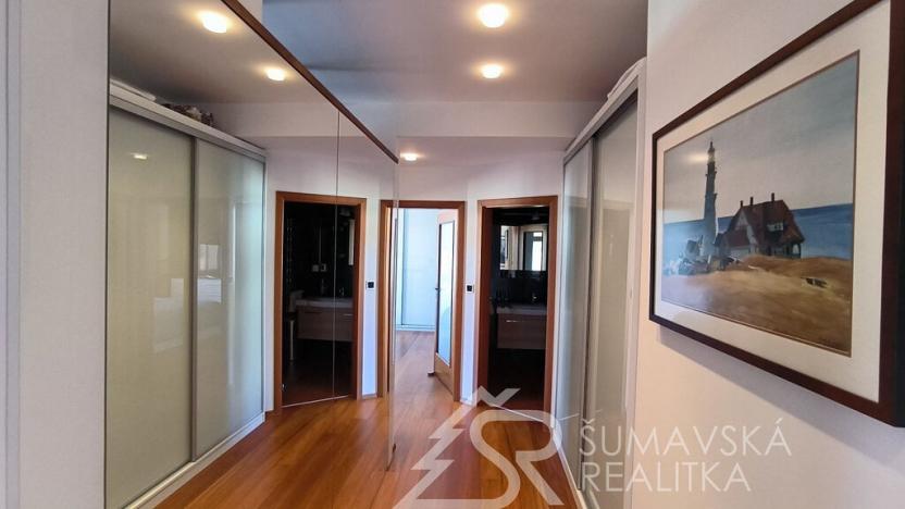 Prodej bytu 4+1, Kašperské Hory, Náměstí, 120 m2