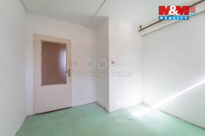 Pronájem atypického bytu, Beroun - Beroun-Město, Košťálkova, 38 m2