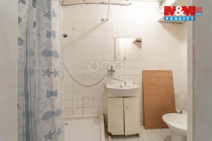 Pronájem atypického bytu, Beroun - Beroun-Město, Košťálkova, 38 m2