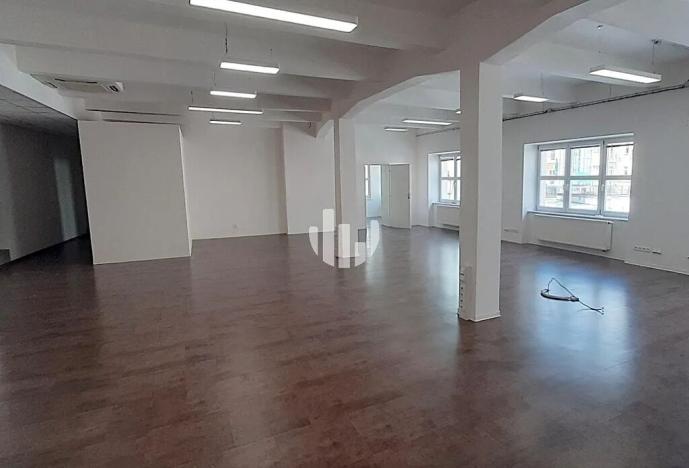 Pronájem kanceláře, Praha - Smíchov, Zubatého, 235 m2