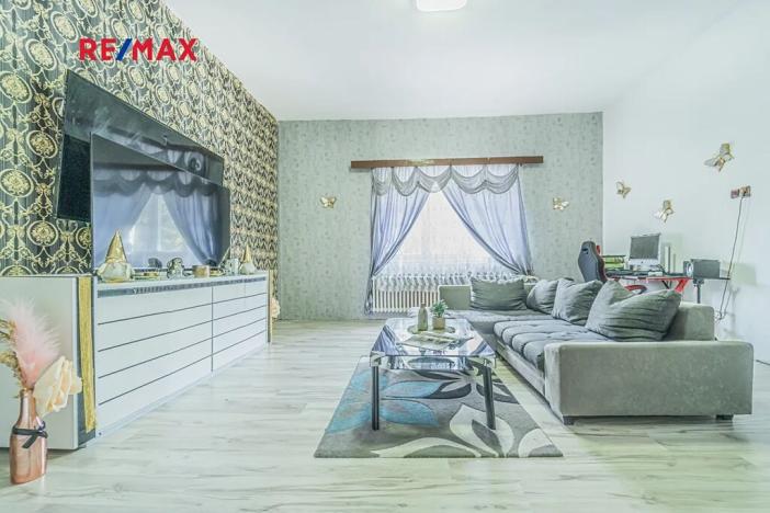 Prodej vícegeneračního domu, Cítoliby, Lounská, 300 m2