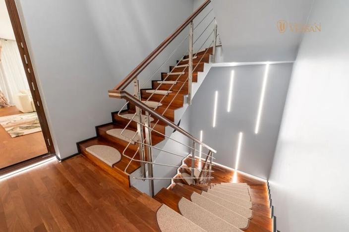 Prodej vily, Praha - Břevnov, Zeyerova alej, 473 m2