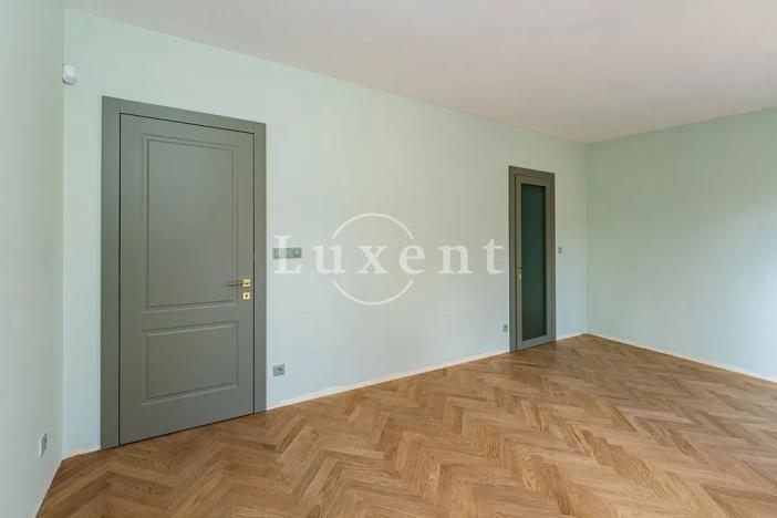 Prodej bytu 4+kk, Praha - Suchdol, Pod rybníčkem, 283 m2