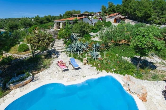 Prodej vily, Bol, Chorvatsko, 300 m2