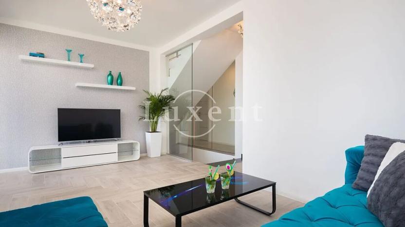 Prodej vily, Rogoznica, Chorvatsko, 400 m2