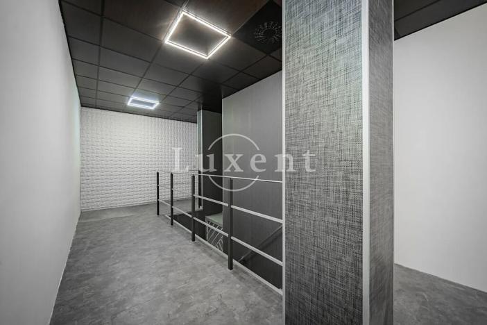 Pronájem kanceláře, Praha - Strašnice, Průběžná, 346 m2