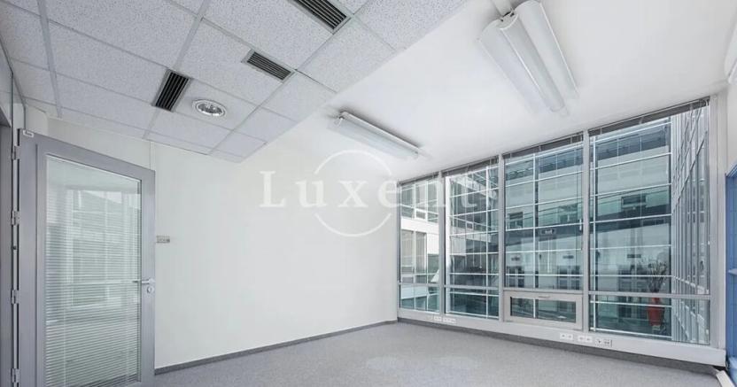 Pronájem kanceláře, Praha - Nové Město, Krakovská, 300 m2