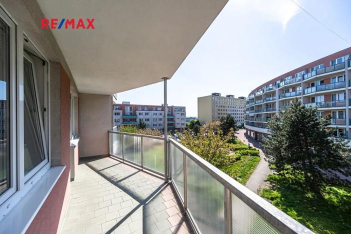 Prodej bytu 2+1, Praha - Černý Most, náměstí Plukovníka Vlčka, 83 m2