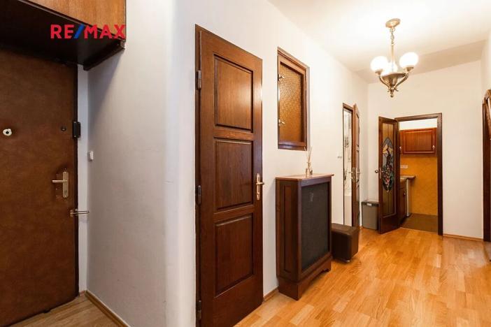 Pronájem bytu 2+kk, Praha - Nové Město, Masarykovo nábřeží, 60 m2