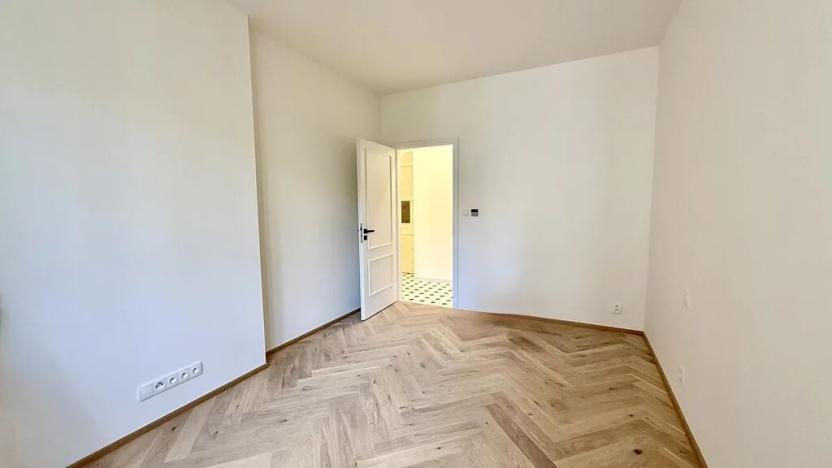 Prodej bytu 2+kk, Praha - Vršovice, Oblouková, 58 m2