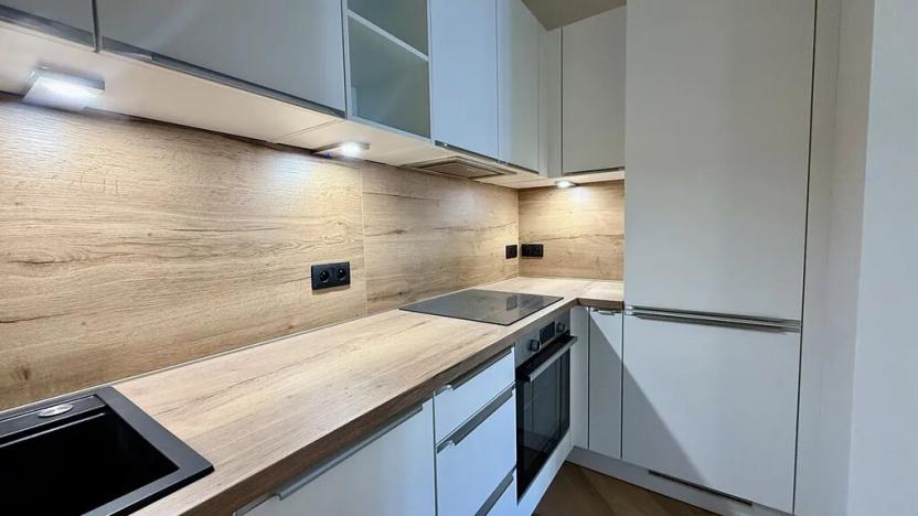 Prodej bytu 2+kk, Praha - Vršovice, Oblouková, 58 m2