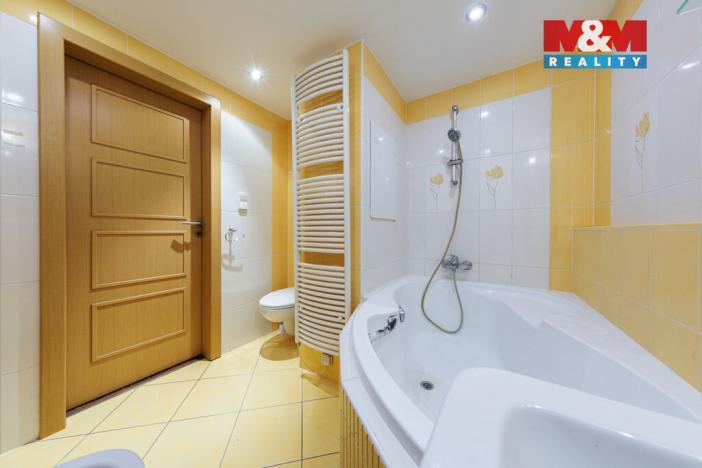 Prodej bytu 3+1, Karlovy Vary - Rybáře, U Koupaliště, 84 m2