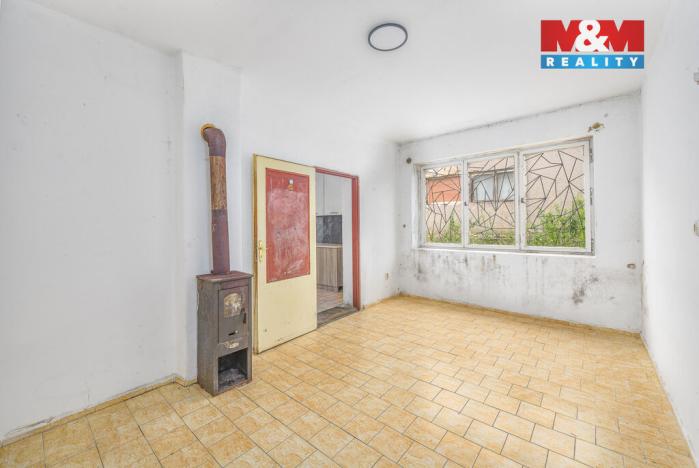 Prodej rodinného domu, Krakovany, 780 m2