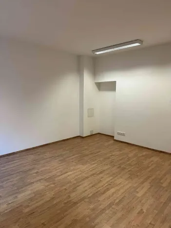 Pronájem kanceláře, Praha - Vysočany, Jandova, 30 m2