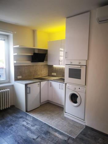 Pronájem bytu 1+kk, Znojmo, Smetanova, 24 m2