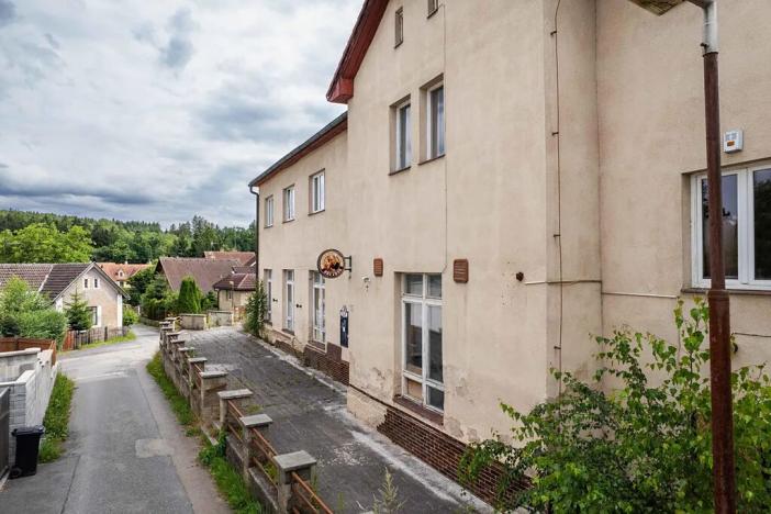 Prodej komerční nemovitosti, Kamenice, Safírová, 800 m2