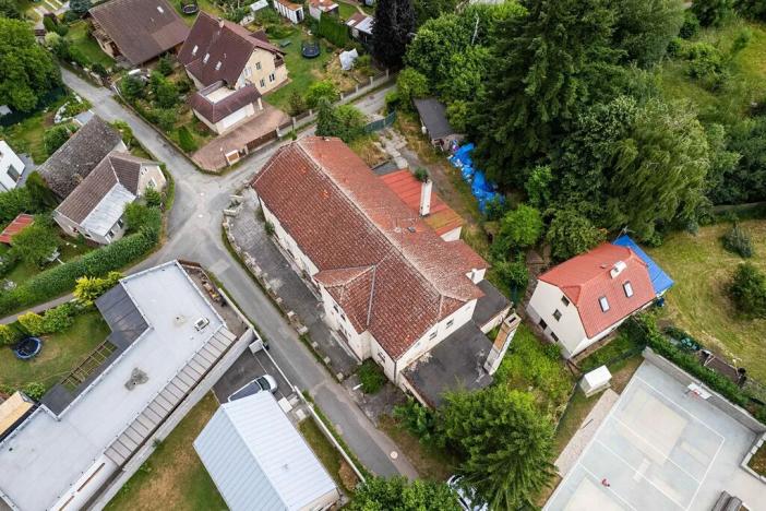 Prodej komerční nemovitosti, Kamenice, Safírová, 800 m2