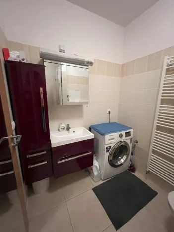 Prodej bytu 2+kk, Pardubice, Nemošická, 64 m2