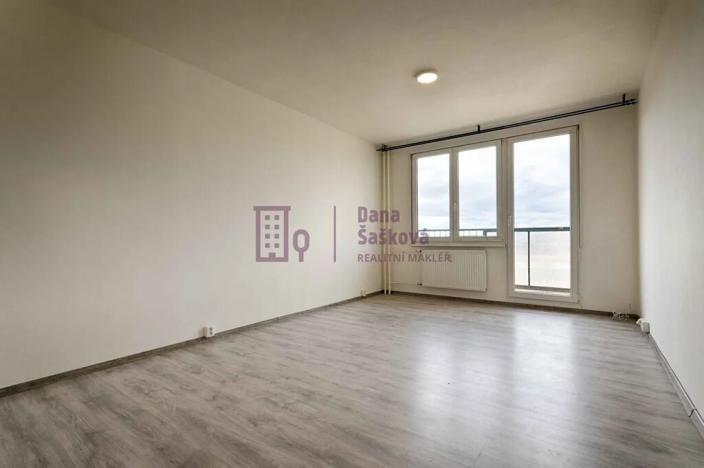 Pronájem bytu 2+kk, Jindřichův Hradec, sídliště Vajgar, 45 m2