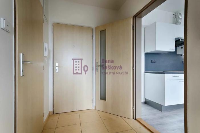 Pronájem bytu 2+kk, Jindřichův Hradec, sídliště Vajgar, 45 m2