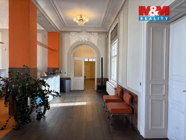 Pronájem kanceláře, Pardubice - Zelené Předměstí, U Divadla, 125 m2