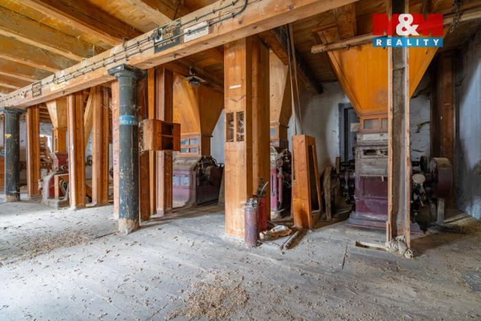 Prodej historického objektu, Klatovy - Beňovy, 934 m2