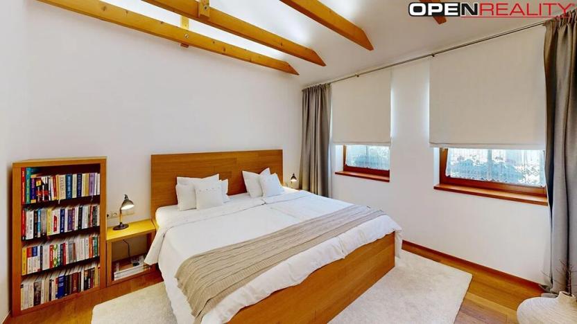 Prodej vícegeneračního domu, Dolní Bojanovice, Vinařská, 367 m2