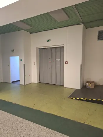 Pronájem skladu, Brno, Jana Babáka, 100 m2