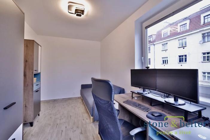 Pronájem bytu 4+kk, Praha - Žižkov, Pod Parukářkou, 100 m2