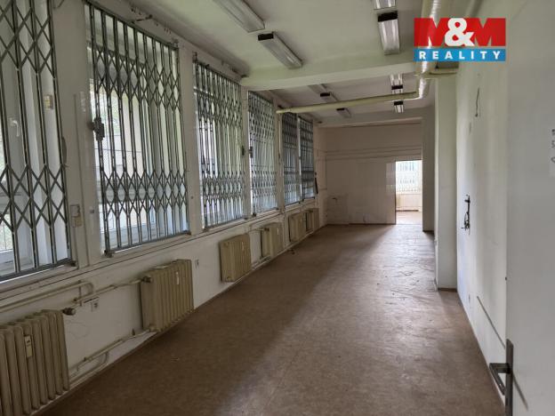 Pronájem obchodního prostoru, Praha - Malešice, Počernická, 1172 m2