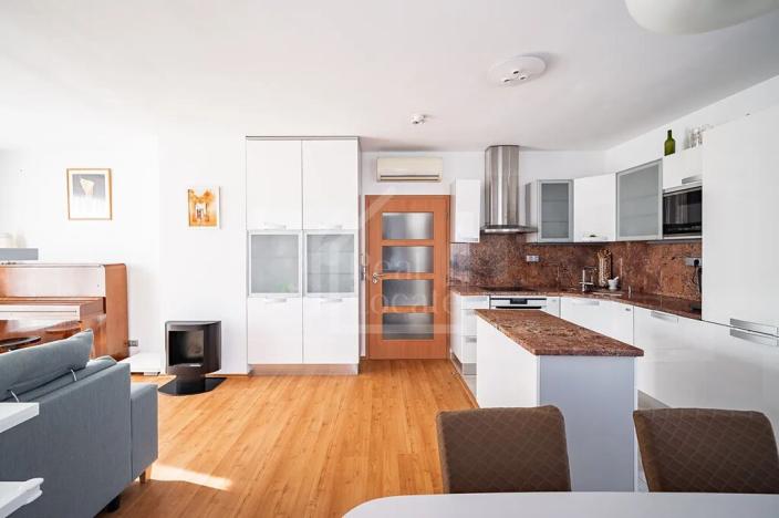 Pronájem bytu 4+kk, Praha - Prosek, Trmická, 103 m2