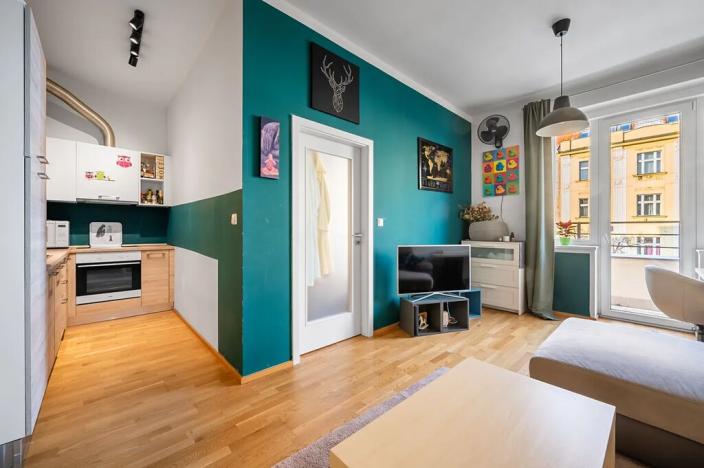 Pronájem bytu 2+kk, Praha - Vršovice, 28. pluku, 54 m2