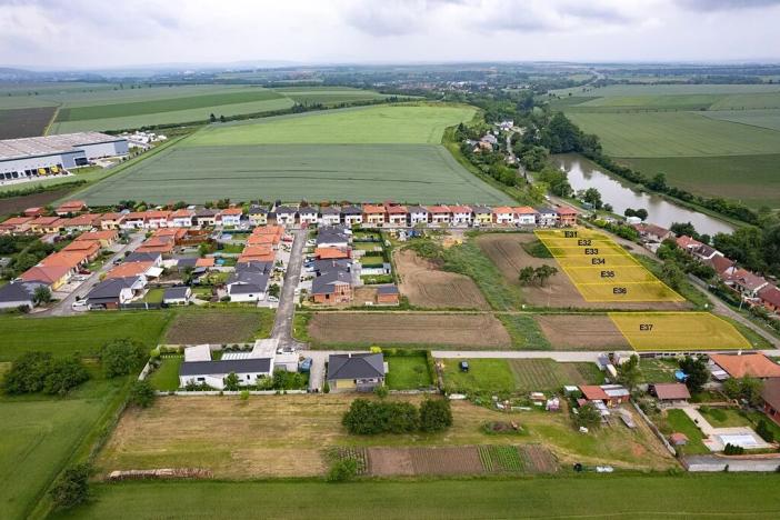 Prodej pozemku pro bydlení, Syrovice, 403 m2