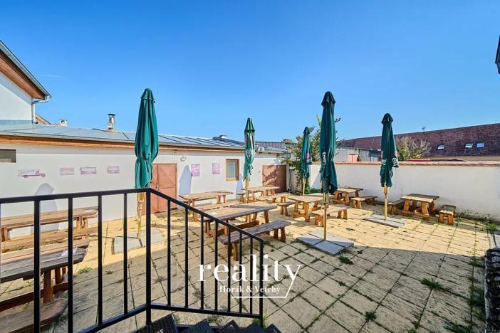 Prodej restaurace, Dobšice, Lahoferova, 797 m2