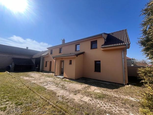 Prodej rodinného domu, Ovčáry, 138 m2