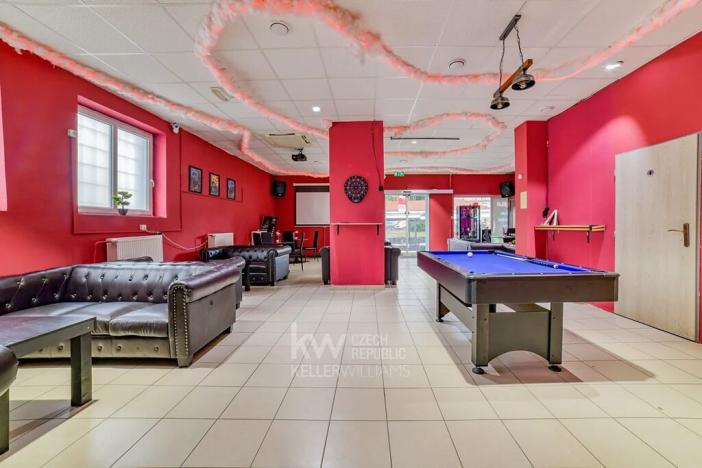 Pronájem restaurace, Aš, 198 m2