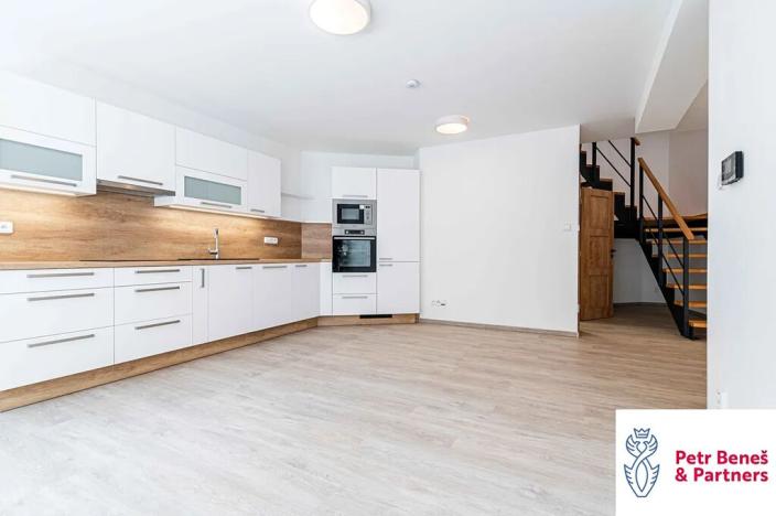 Pronájem bytu 3+kk, Rakovník, Husovo náměstí, 87 m2