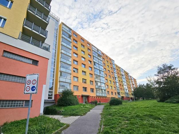 Prodej bytu 3+kk, Praha - Kamýk, Cholupická, 46 m2