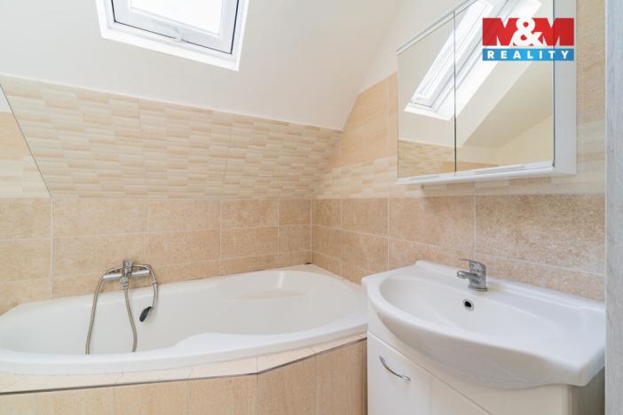 Prodej rodinného domu, Plesná, Kostelní, 180 m2