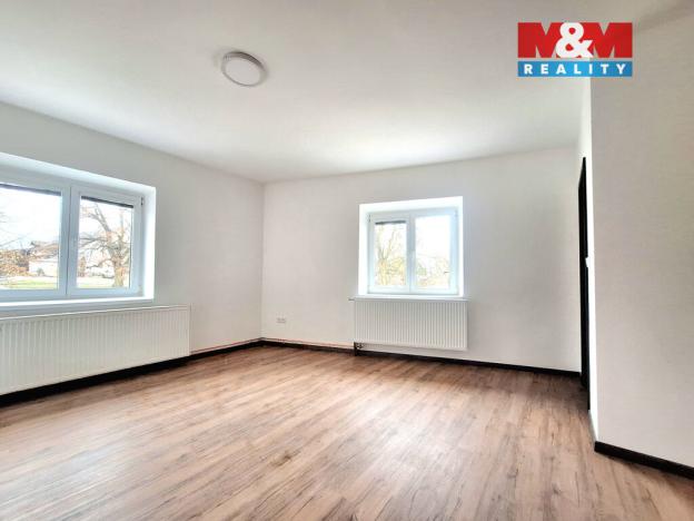 Pronájem bytu 1+kk, Rostoklaty - Nová Ves II, 28 m2