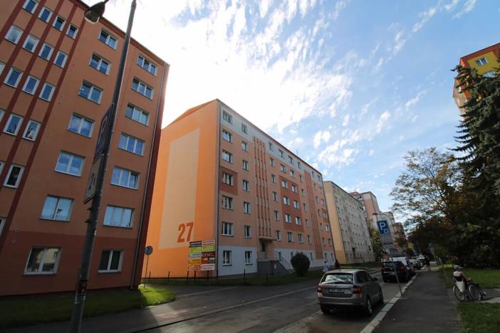 Prodej bytu 2+1, Karlovy Vary, Krymská, 54 m2