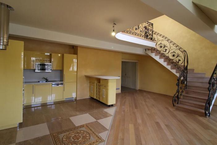 Prodej bytu 4+kk, Karlovy Vary, Pod Jelením skokem, 191 m2