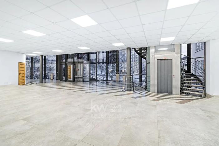 Pronájem kanceláře, Tábor, Berlínská, 1073 m2