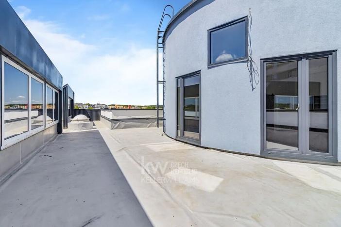 Pronájem kanceláře, Tábor, Berlínská, 1073 m2