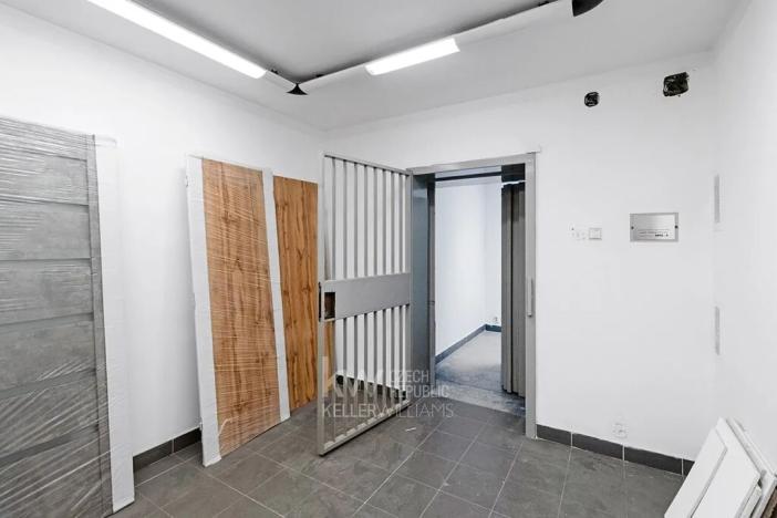 Pronájem kanceláře, Tábor, Berlínská, 1073 m2