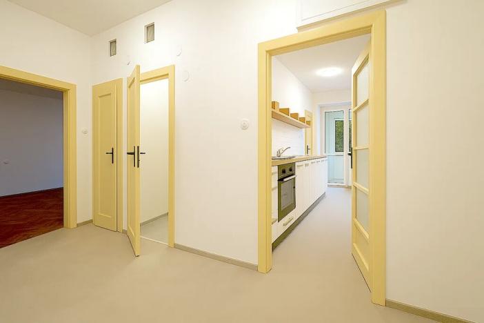 Pronájem bytu 1+1, Brno, Zahradníkova, 50 m2