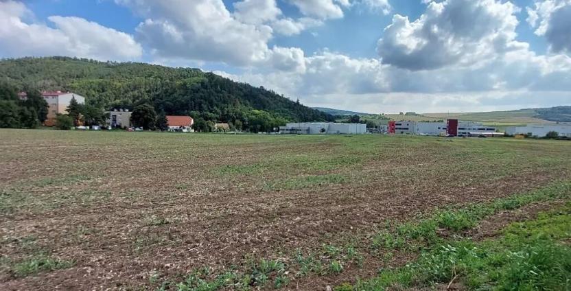 Dražba pozemku, Kuřim, 85296 m2