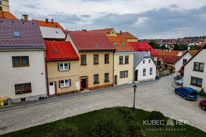 Prodej rodinného domu, Počátky, Mariánské nám., 80 m2